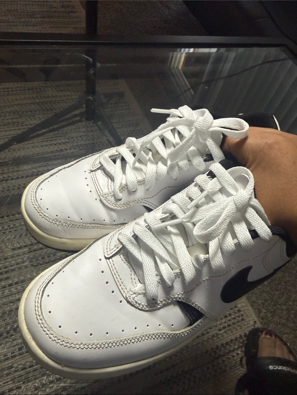 Nike Men’s White Low-Top Sneakers with Black Swoosh Accent
